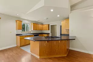 1910 Carton Way, Grants Pass, OR 97526 - Photo 11