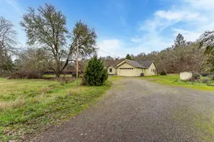 1910 Carton Way, Grants Pass, OR 97526 - Photo 27