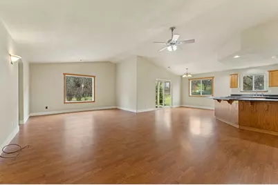 1910 Carton Way, Grants Pass, OR 97526 - Photo 7