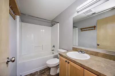 6937 Lakeview Drive, Central Point, OR 97502 - Photo 15