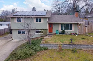 58 SW Western Ave, Grants Pass, OR 97526 - Photo 33