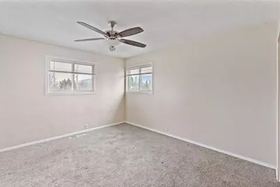 58 SW Western Avenue, Grants Pass, OR 97526 - Photo 29