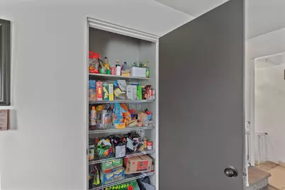 58 SW Western Avenue, Grants Pass, OR 97526 - Photo 11