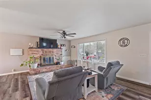 58 SW Western Ave, Grants Pass, OR 97526 - Photo 19