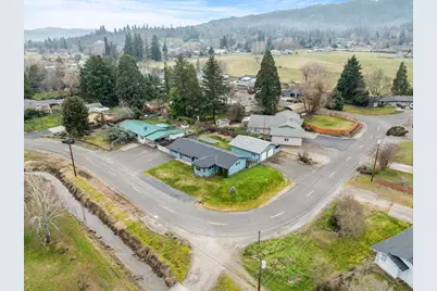 3371 Freeland Road, Central Point, OR 97502 - Photo 39