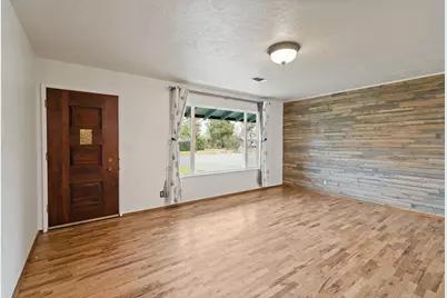 3371 Freeland Road, Central Point, OR 97502 - Photo 9