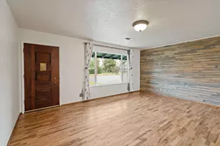 3371 Freeland Rd, Central Point, OR 97502 - Photo 9