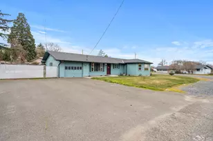 3371 Freeland Rd, Central Point, OR 97502 - Photo 5
