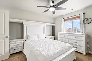 388 NW 29th St, Redmond, OR 97756 - Photo 23