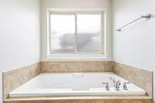 388 NW 29th St, Redmond, OR 97756 - Photo 15