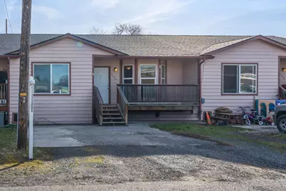 1000 NW 1020, 1030 10th Street, Prineville, OR 97754 - Photo 1