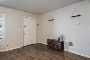 1000 NW 1020 1030 10th St, Prineville, OR 97754 - Photo 5