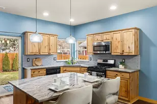 20302 SE Knightsbridge Pl, Bend, OR 97702 - Photo 5