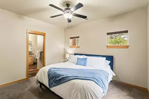 20302 SE Knightsbridge Pl, Bend, OR 97702 - Photo 7