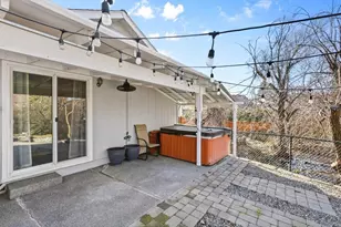 1601 Inverness Dr, Medford, OR 97504 - Photo 23