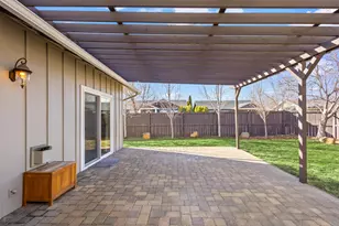 20606 Songbird Ln, Bend, OR 97702 - Photo 35