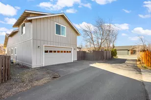 20606 Songbird Ln, Bend, OR 97702 - Photo 39