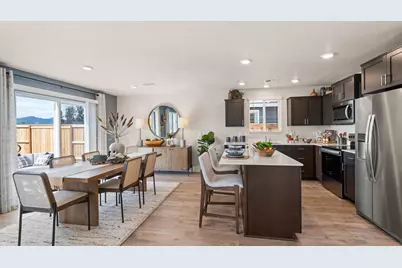 2585 Steadman Avenue, Medford, OR 97501 - Photo 5