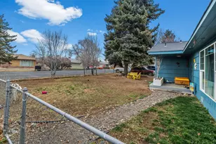 810 NE Clifton Ave, Prineville, OR 97754 - Photo 27