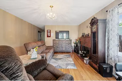 2430 Berkeley Street, Klamath Falls, OR 97601 - Photo 5