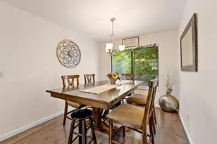 1093 NE Hillcrest Dr, Grants Pass, OR 97526 - Photo 9