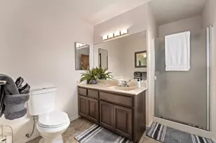 1093 NE Hillcrest Dr, Grants Pass, OR 97526 - Photo 17