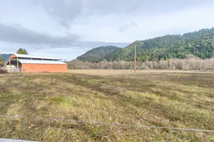 377 Fir Point Ln, Glendale, OR 97442 - Photo 3