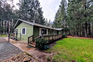 898 Williamson Loop, Grants Pass, OR 97526 - Photo 9