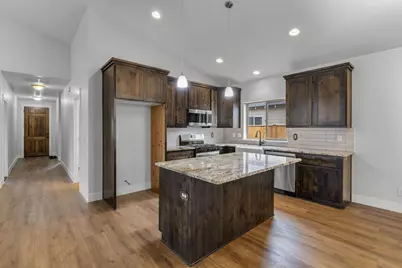 16532 Pine Creek Drive, La Pine, OR 97739 - Photo 15