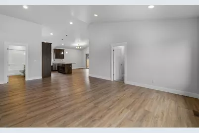 16532 Pine Creek Drive, La Pine, OR 97739 - Photo 11