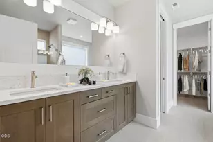 1331 NW Ochoa Dr, Bend, OR 97703 - Photo 7