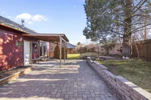 848 NW Negus Ln, Redmond, OR 97756 - Photo 27