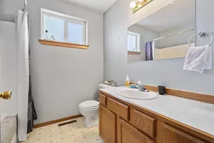 848 NW Negus Ln, Redmond, OR 97756 - Photo 21