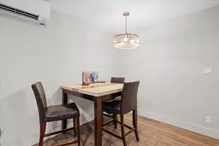 381 Benson St, Medford, OR 97501 - Photo 5