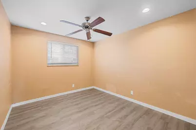 381 Benson Street, Medford, OR 97501 - Photo 21