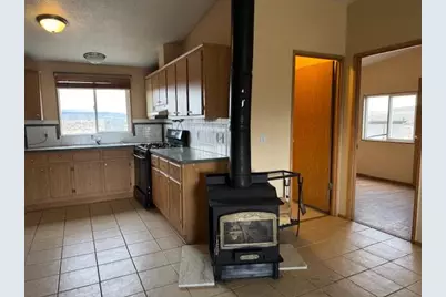 27737 Ford Road, Bend, OR 97702 - Photo 11