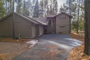 57655 Aspen Ln, Sunriver, OR 97707 - Photo 3