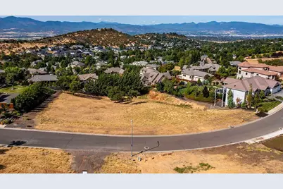 5651 Autumn Park Drive, Medford, OR 97504 - Photo 1