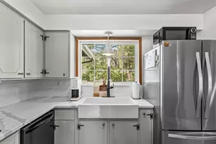 3065 Griffin Creek Rd, Medford, OR 97501 - Photo 13