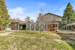 3065 Griffin Creek Rd, Medford, OR 97501 - Photo 31