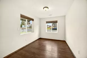 1035 N Keene Way Dr, Medford, OR 97504 - Photo 23