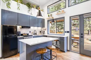 61304 SE Wizard Ln, Bend, OR 97702 - Photo 7