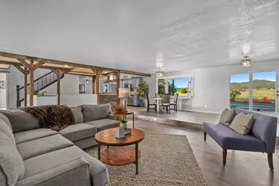 5900 McLoughlin Drive, Central Point, OR 97502 - Photo 17