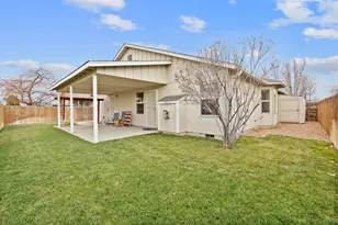 736 NE Sandstone Ct, Prineville, OR 97754 - Photo 29