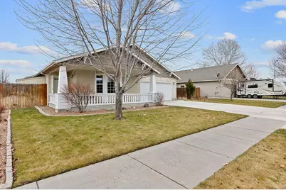 736 NE Sandstone Court, Prineville, OR 97754 - Photo 3