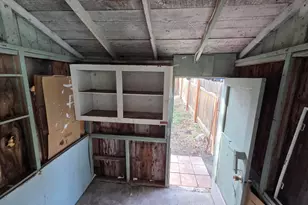 718 N 10th St, Klamath Falls, OR 97601 - Photo 17