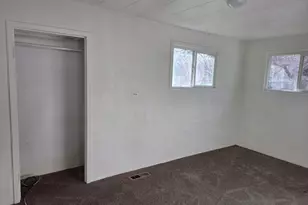 718 N 10th St, Klamath Falls, OR 97601 - Photo 13