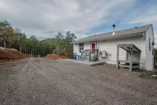 739 W Rolling Hills Dr, Eagle Point, OR 97524 - Photo 23