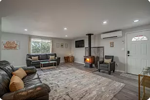 739 W Rolling Hills Dr, Eagle Point, OR 97524 - Photo 7