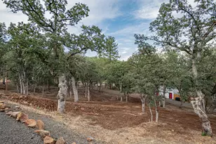 739 W Rolling Hills Dr, Eagle Point, OR 97524 - Photo 49